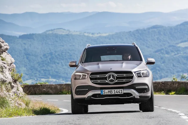Mercedes-Benz GLE (Мерседес Бенц ГЛЕ) кроссовер — 23