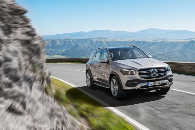 Mercedes-Benz GLE (Мерседес Бенц ГЛЕ) кроссовер — 25