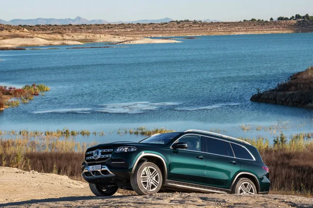 Mercedes-Benz GLS кросовер — 15