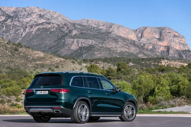 Mercedes-Benz GLS кросовер — 19