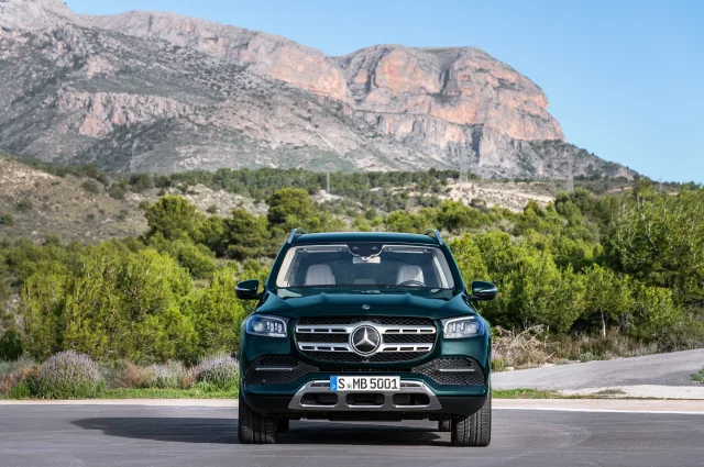 Mercedes-Benz GLS кросовер — 20