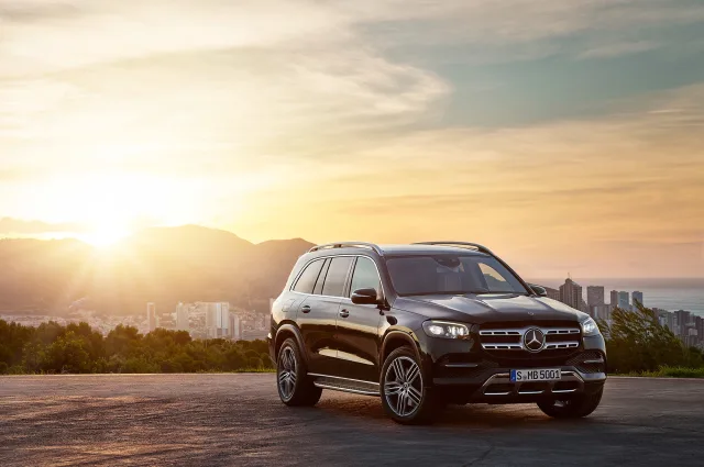 Mercedes-Benz GLS кросовер — 22