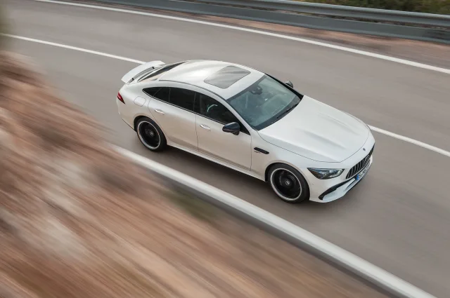 Mercedes-Benz AMG GT хетчбек — 4