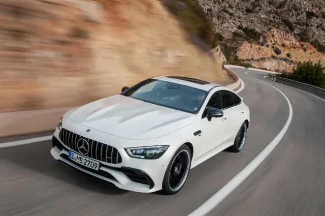 Mercedes-Benz AMG GT хетчбек — 6