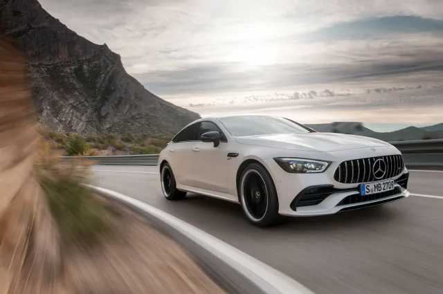 Mercedes-Benz AMG GT хетчбек — 8