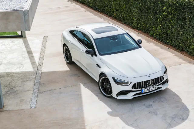 Mercedes-Benz AMG GT хетчбек — 15