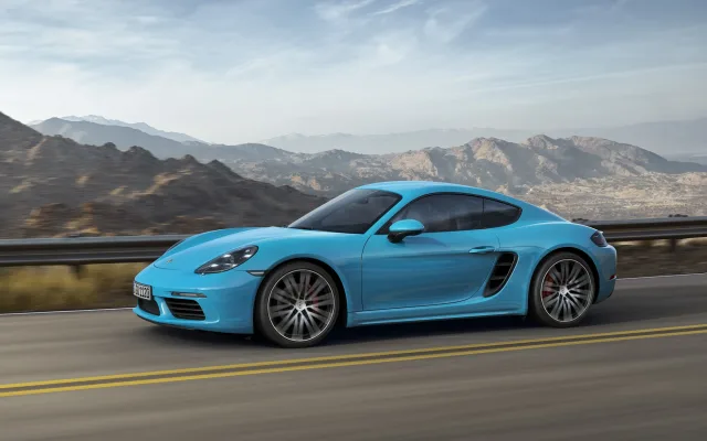 Porsche 718 Cayman 2.5T MT S — 2