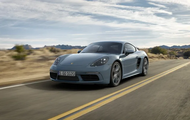 Porsche 718 Cayman 2.5T MT S — 4