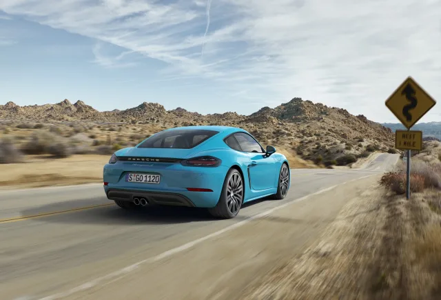 Porsche 718 Cayman 2.5T MT S — 5