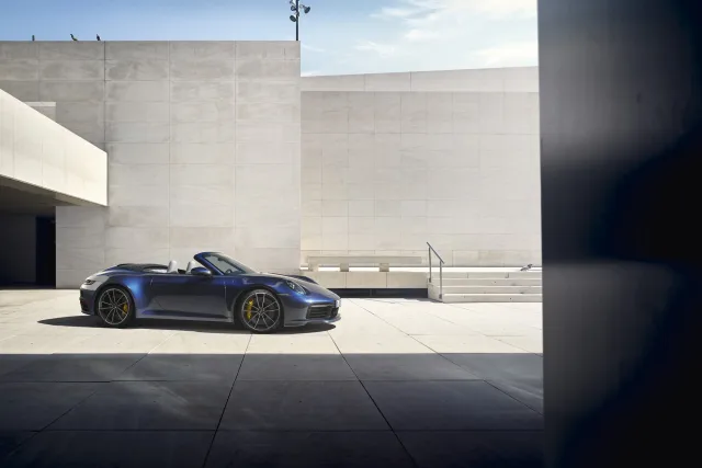 Porsche 911 Cabriolet 3.0T AT Carrera 4S — 3