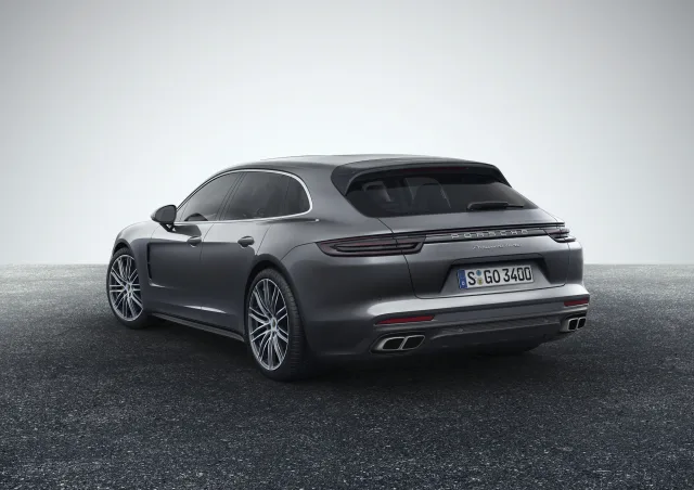 Porsche Panamera Sport Turismo station wagon — 3