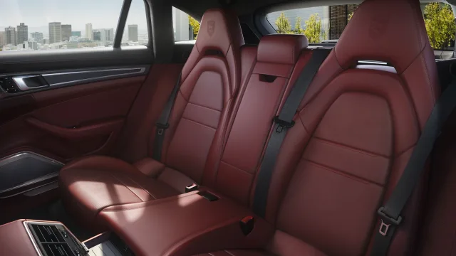 Porsche Panamera Sport Turismo station wagon — 18