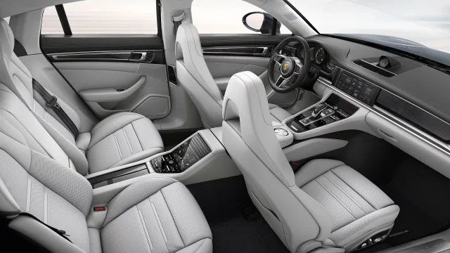 Porsche Panamera Sport Turismo station wagon — 21