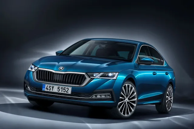Skoda Octavia A8 1.4T MT Active+ — 2