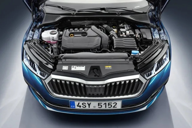 Skoda Octavia A8 1.4T MT Active+ — 12