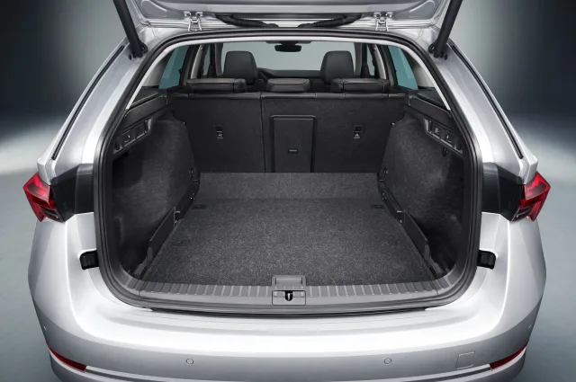 Skoda Octavia Combi A8 1.4T MT Style++ — 5