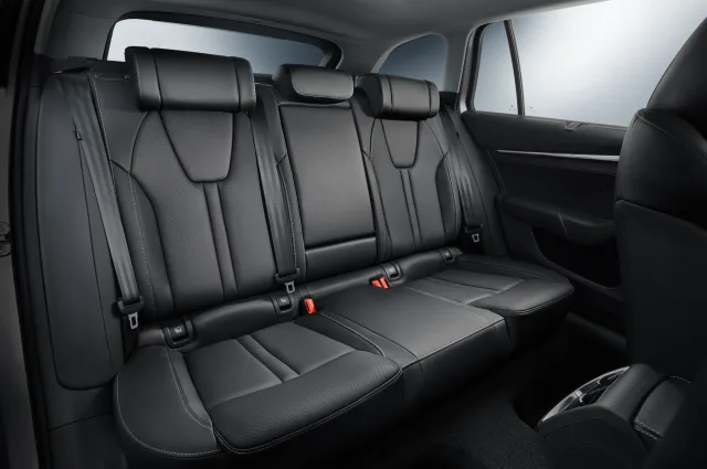 Skoda Octavia Combi A8 1.4T MT Style++ — 17