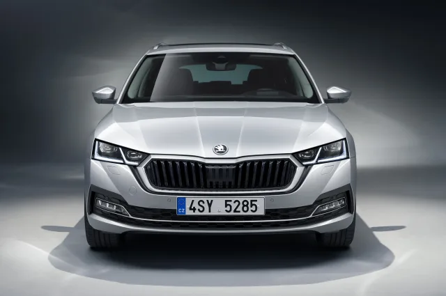 Skoda Octavia Combi A8 1.4T MT Style++ — 21