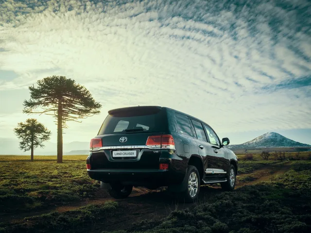 Toyota Land Cruiser 200 позашляховик — 6