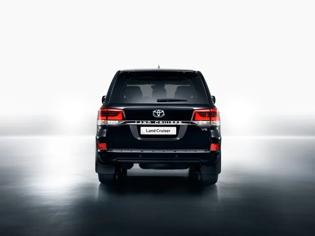 Toyota Land Cruiser 200 позашляховик — 10