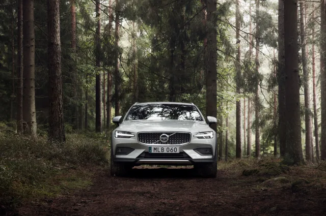 Volvo V60 Cross Country універсал — 8