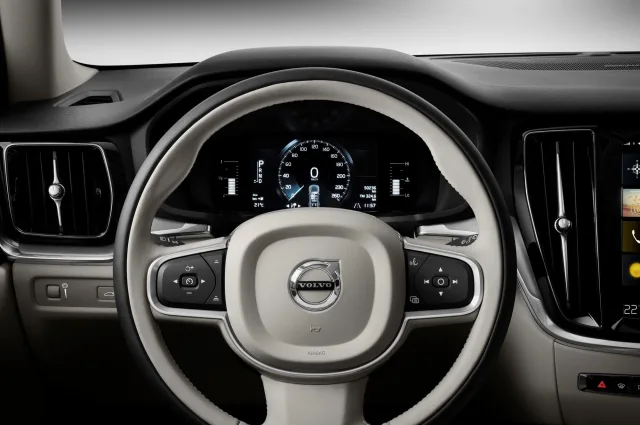 Volvo V60 Cross Country універсал — 17