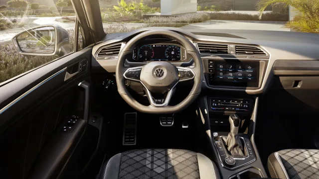 Volkswagen Tiguan (Фольксваген Тигуан) кроссовер — 10