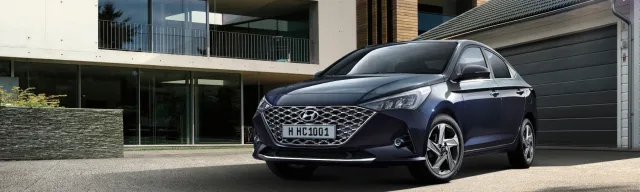 Hyundai Accent sedan — 4