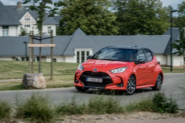 Toyota Yaris хетчбек — 5