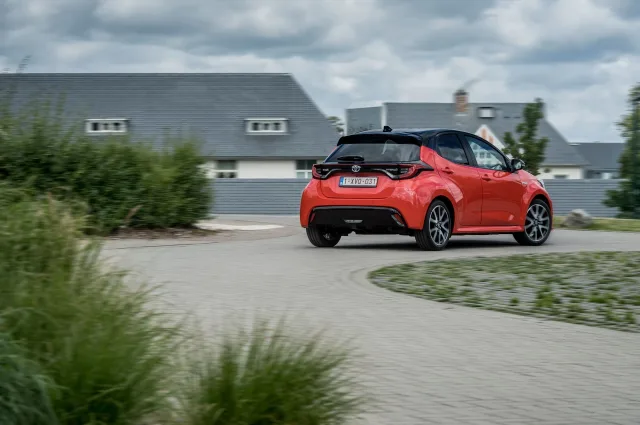 Toyota Yaris хетчбек — 10