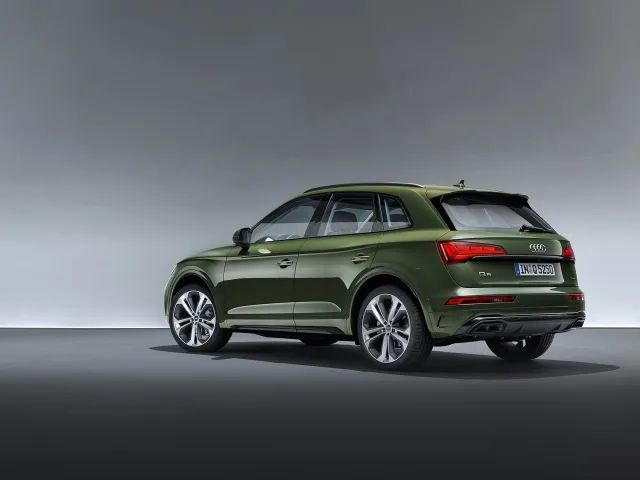 Audi Q5 2.0T AT quattro 45 TFSI Advanced — 3