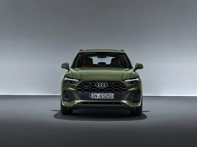 Audi Q5 2.0T AT quattro 45 TFSI Advanced — 6