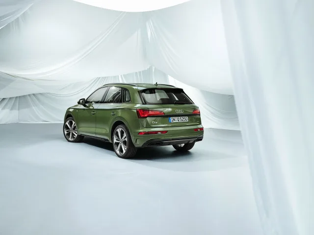 Audi Q5 2.0T AT quattro 45 TFSI Advanced — 8