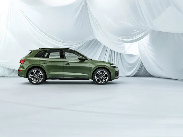 Audi Q5 2.0T AT quattro 45 TFSI Advanced — 24