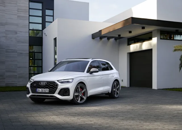 Audi SQ5 3.0D AT quattro — 5