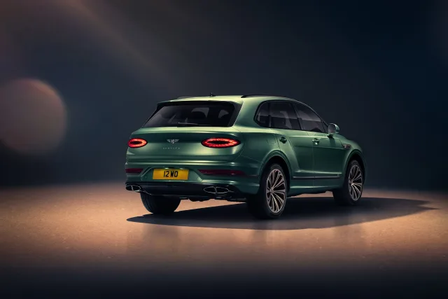 Bentley Bentayga (Бентли Бентайга) кроссовер — 11