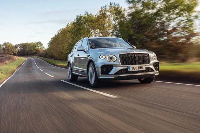 Bentley Bentayga (Бентли Бентайга) кроссовер — 14
