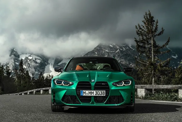 BMW M3 (БМВ М3) седан — 10