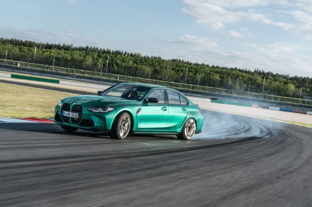 BMW M3 (БМВ М3) седан — 22