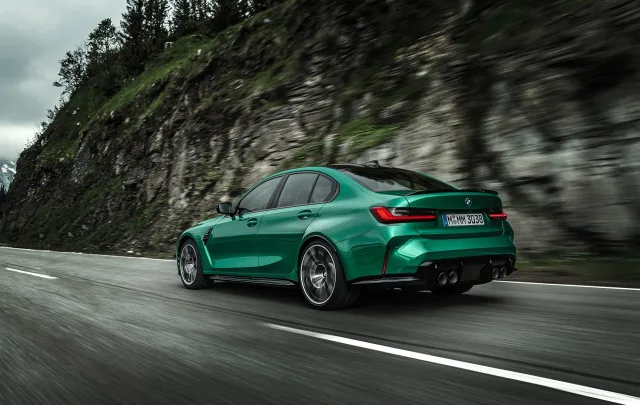 BMW M3 (БМВ М3) седан — 23