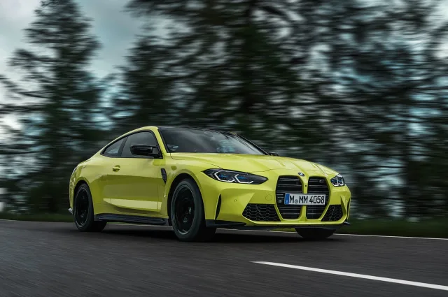 BMW M4 coupe — 2