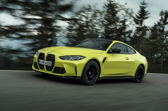 BMW M4 coupe — 3