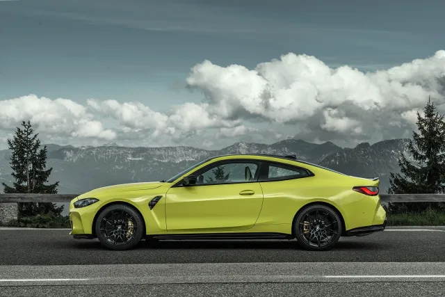 BMW M4 coupe — 5