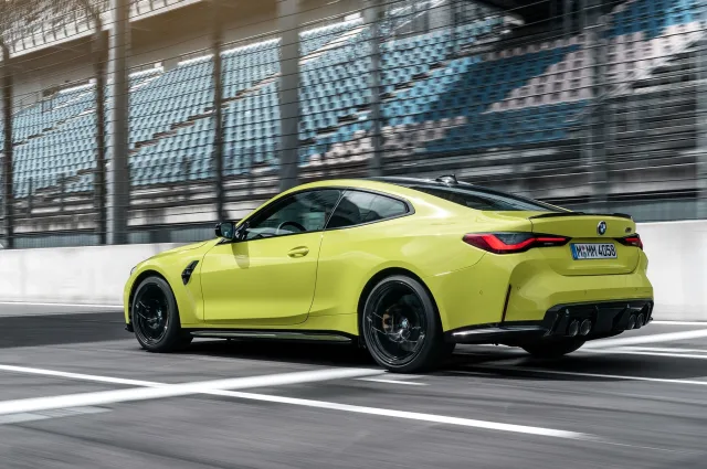 BMW M4 coupe — 17