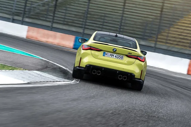 BMW M4 coupe — 18