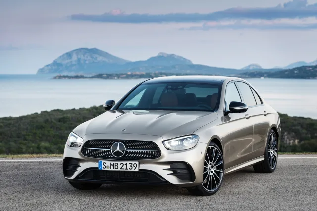 Mercedes-Benz E-Class 220d 2.0D AT — 5