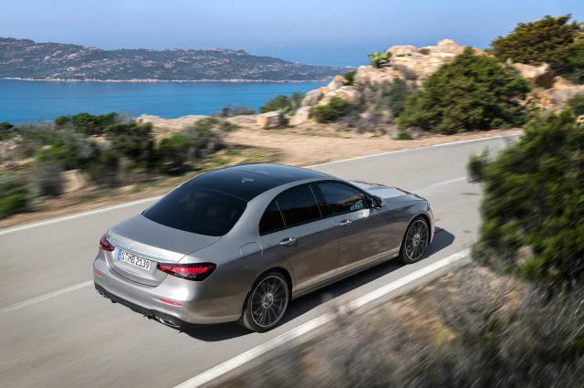 Mercedes-Benz E-Class 220d 2.0D AT — 14