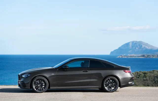 Mercedes-Benz E-Class Coupe coupe — 3