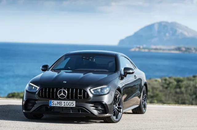 Mercedes-Benz E-Class Coupe coupe — 4