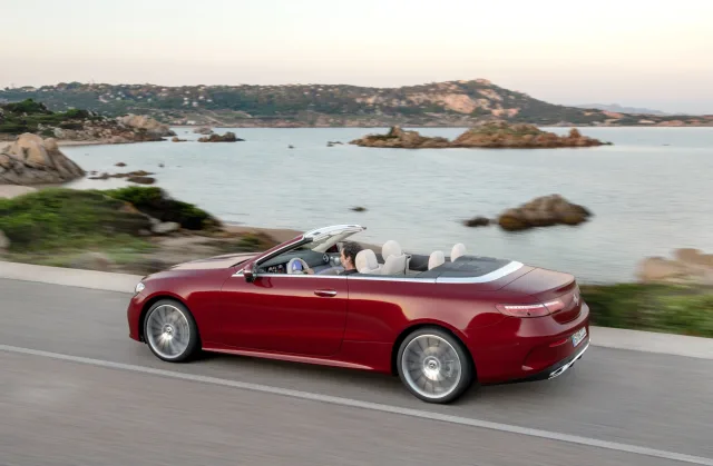 Mercedes-Benz E-Class Cabrio 220d 2.0D AT 4MATIC — 6